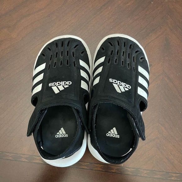 Adidas Kids Closed Toe Black & White, Water Sandals Size 7k with Velcro Closure - Picture 4 of 11